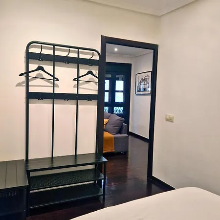 Yourhouse 1 Loft Apartment Ourense